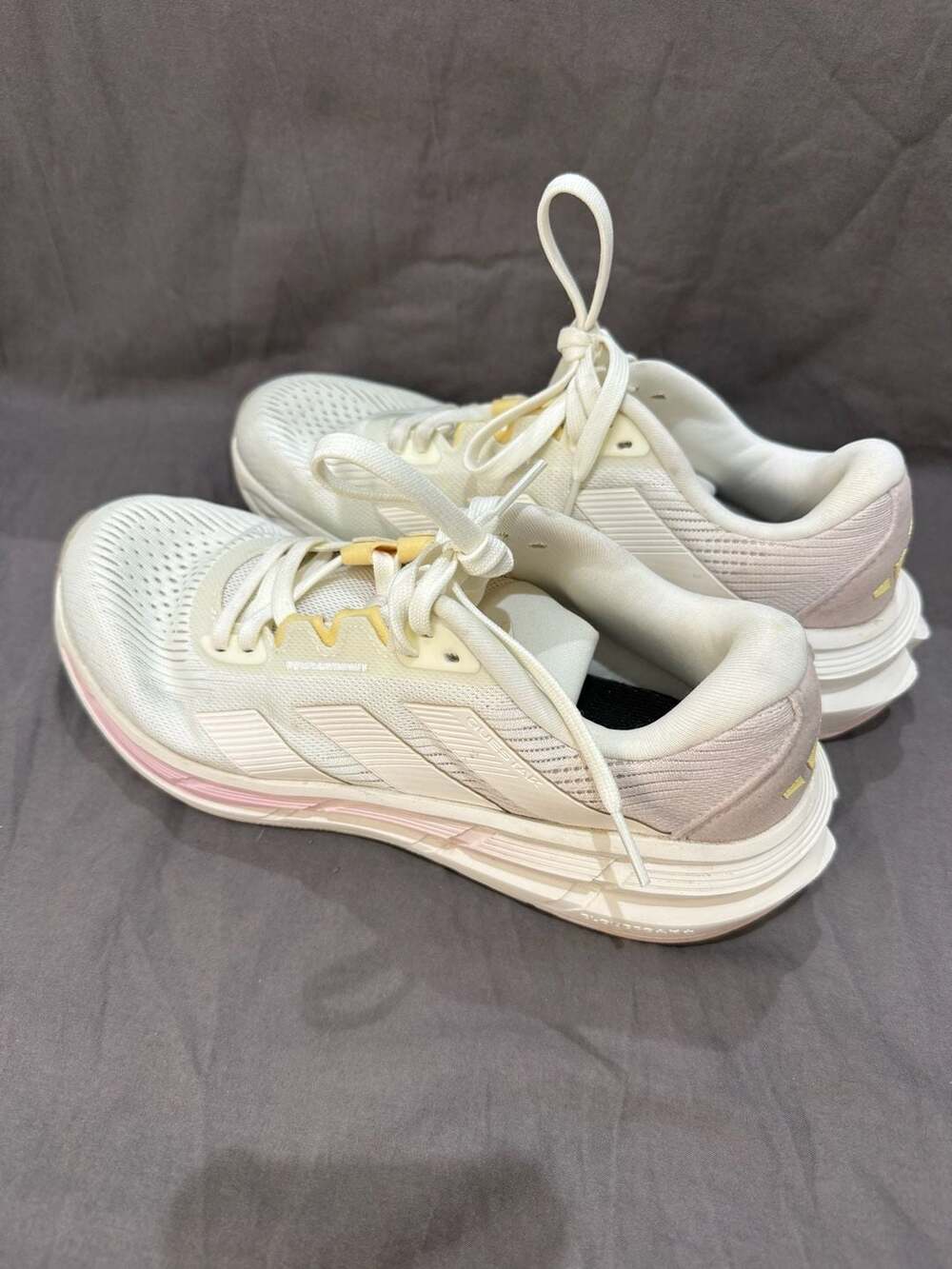 Adidas Questar 3 Running Shoes Off White Putty Mauve